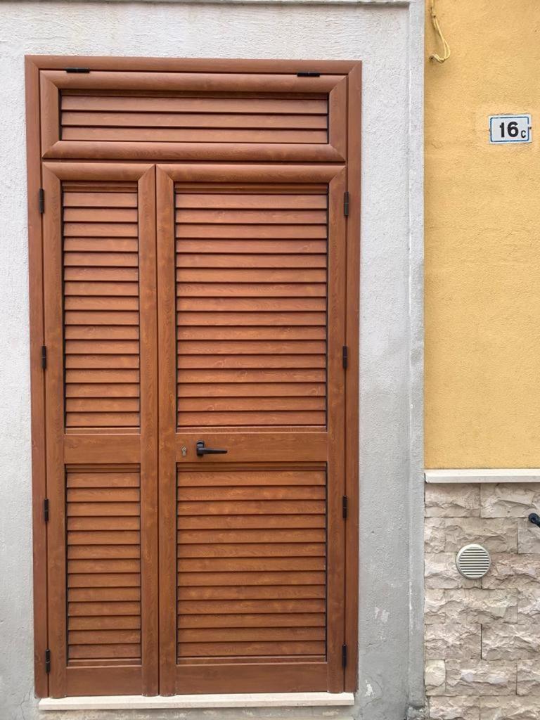 Appartement Casa Sul Porto Imbarco Tremiti à Termoli Extérieur photo